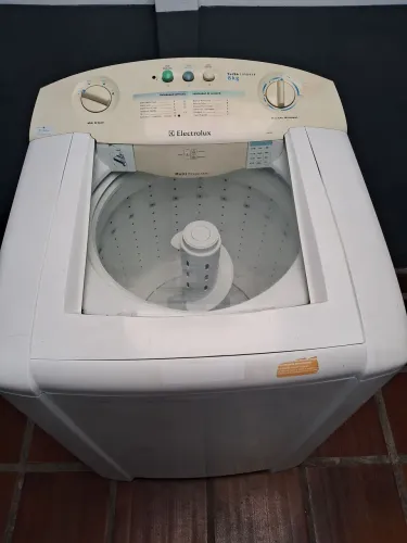 Máquina de Lavar roupas Electrolux 8kg Revisada com garantia Funcionando todas as funções 