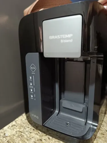 Máquina de bebidas Brastemp