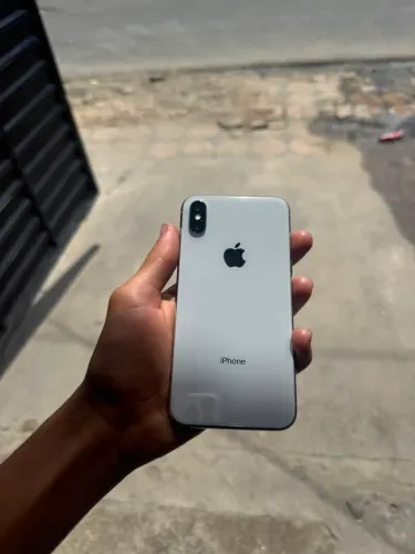 iPhone X