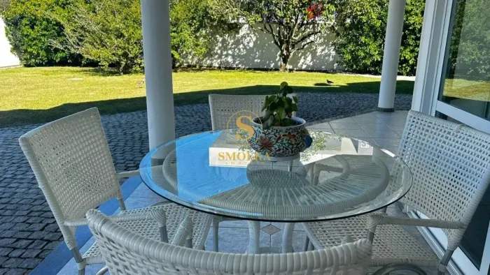 Casa à venda com 4 suítes, em Condomínio fechado em Cacupé/Saco Grande, Florianópolis/SC.