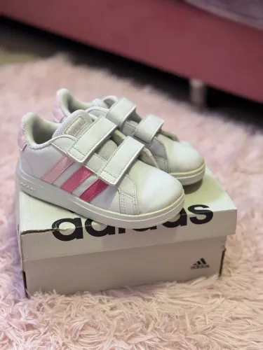 Adidas Original tam 24