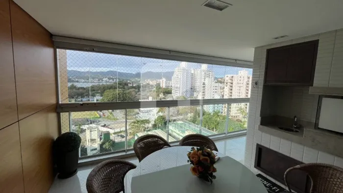Apartamento 3 suítes no Jazz Club na Agronômica