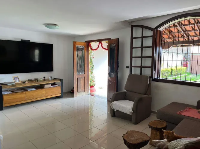 Casa à venda, 3 quartos, 1 suíte, 8 vagas, Ipiranga - Belo Horizonte/MG