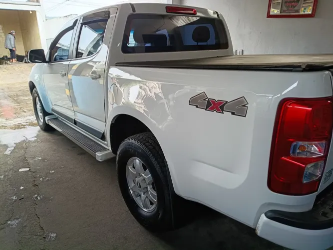 Chevrolet S10 Pick-up LT 2.8 TDI 4X4 CD Diesel AUT 2014
