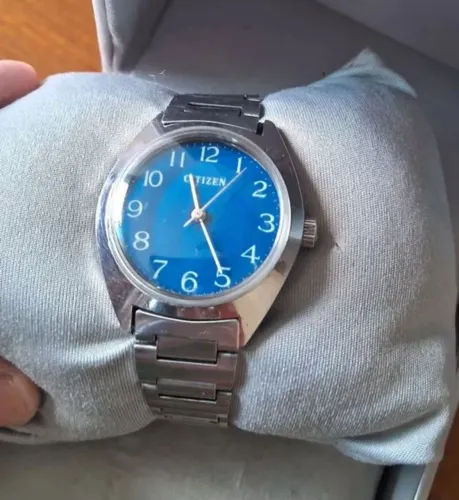 Raro Relógio Citizen Feminino cores azuis pulseira pequena funcionando <br>ulseira pequena