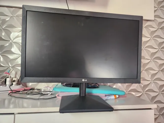 Monitor LG 19"