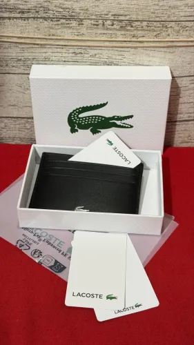 Porta-cartões da Lacoste em couro - Novo