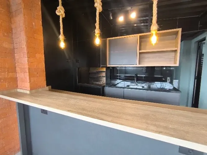 Linda Cobertura duplex no Centro de São José dos Pinhais (semimobiliado)