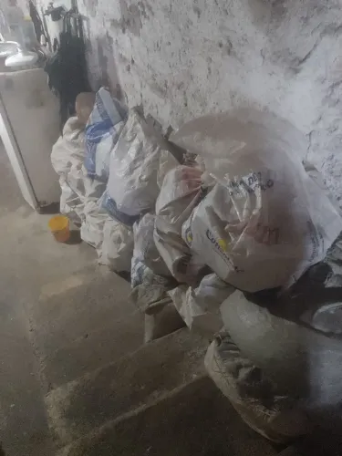 Contem 18 sacos cada saco tem 70 tacos de Madeira (7cm comp.21 de larg.)PRA dar Vida 
