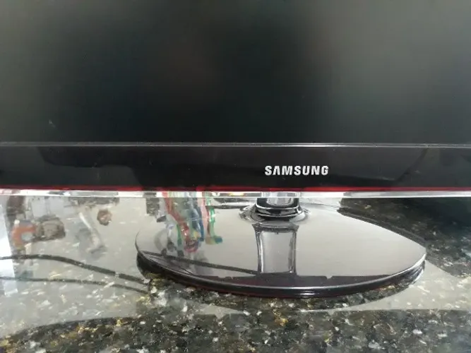 tv / monitor 24" Sansung, hdmi