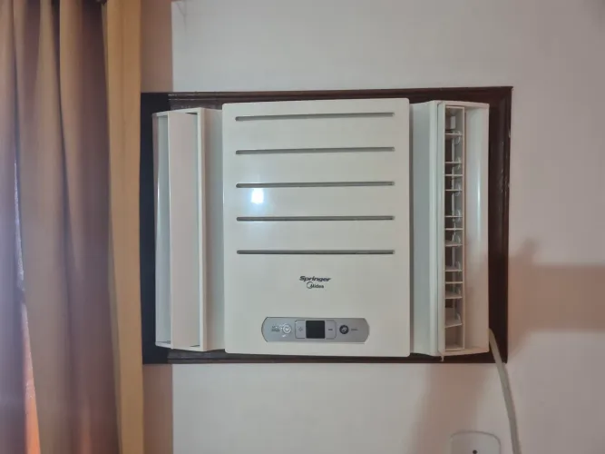 Ar condicionado janela MIdea