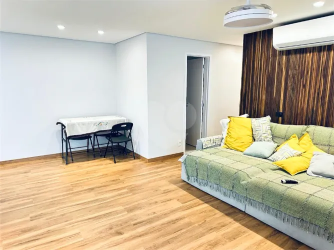 Apartamento à venda com 2 quartos, sendo 1 suíte, no condomínio Raiz São Paulo - Fase 3, S