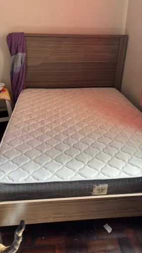 Cama casal + colchão R$600,00 VALOR A COMBINAR, ACEITO PROPOSTA