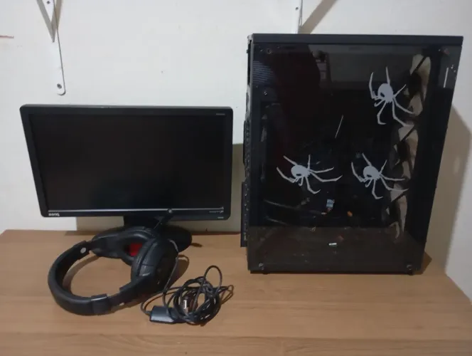 Vende esse gabinete e monitor