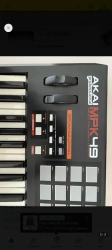 Teclado Midi AKAI MPK49