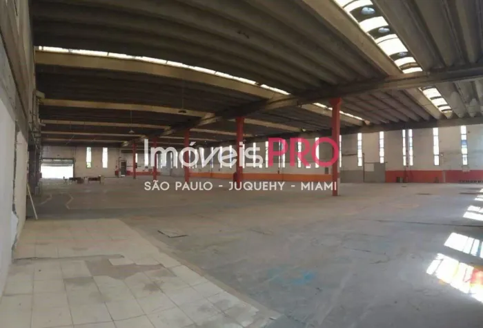 Imóvel industrial completo, com logística, docas e cabine primária.