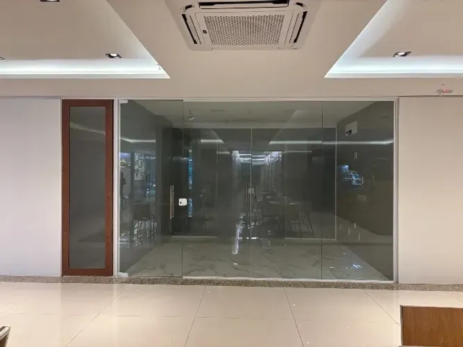 Porta/Divisória em Vidro