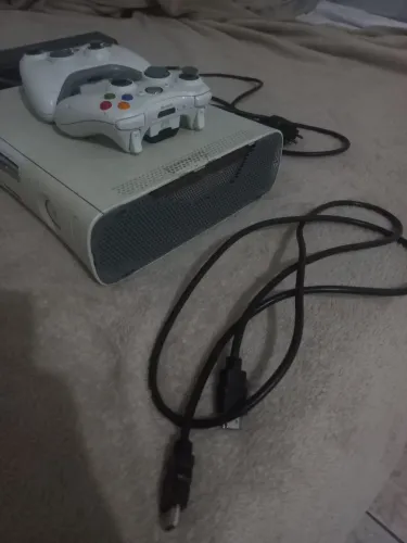 Vende-se Xbox fat desbloqueado