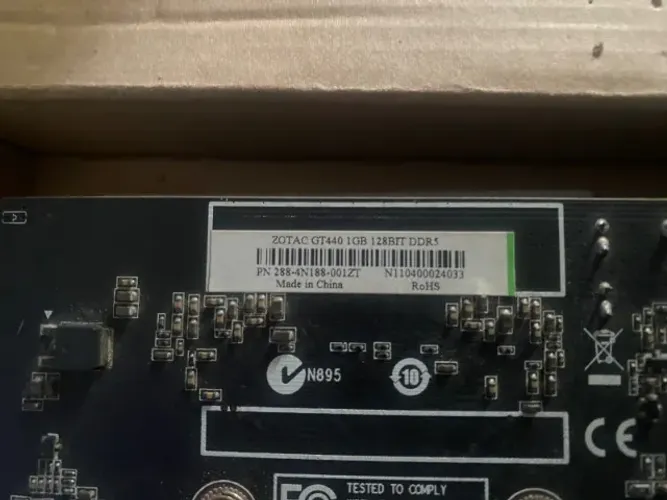 Placa de video ZOTAC GT440 1GB 128BIT DDR5