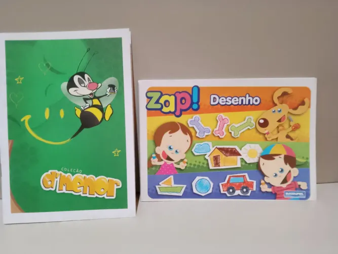 Kit caderno de desenho e caderno de brochura