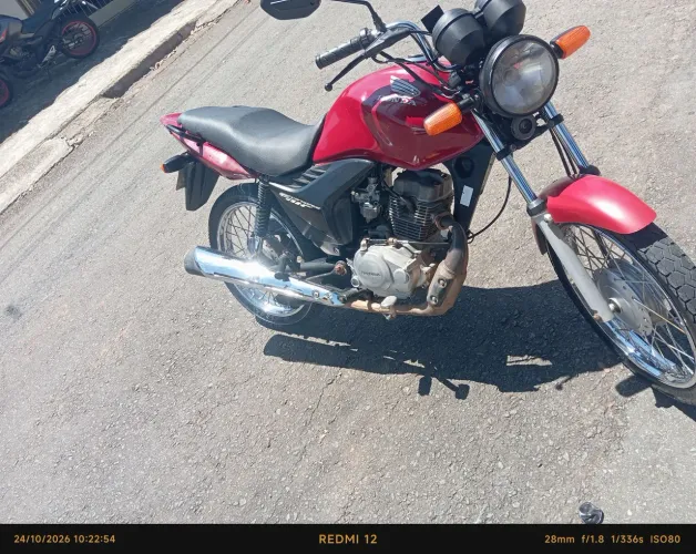 Moto impermeável, só pegar e andar , precisa fazer ND , nunca batida moto novo , segundo