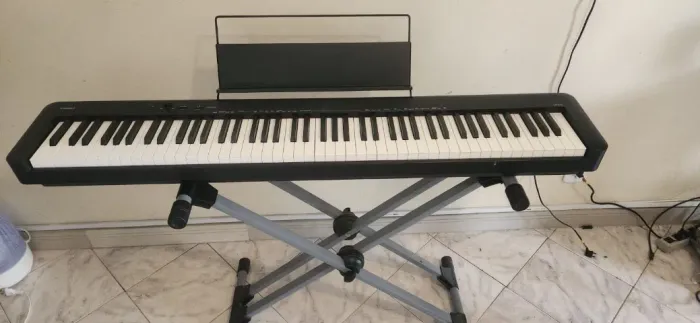 Piano CDP-S150 em perfeito estado