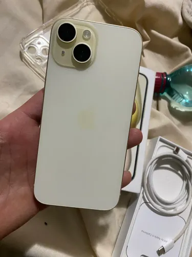 iPhone 15 128 GB 