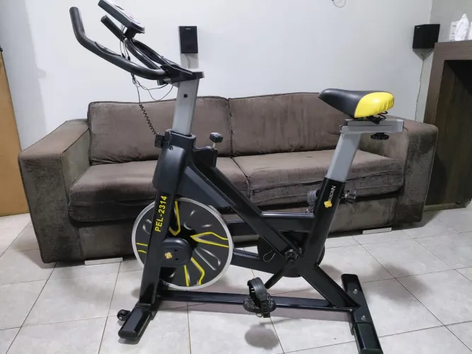 Bicicleta Ergométrica MUITO NOVA