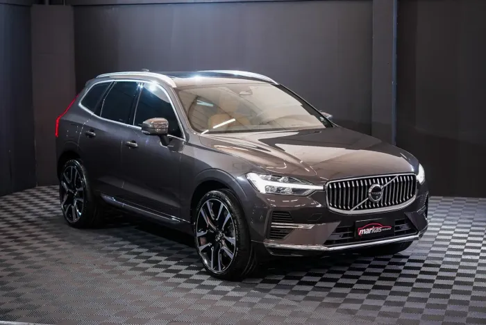 Volvo XC-60 T-8 Ultimate 2.0 AWD (híbrido) 2024