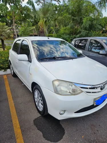 Toyota Etios XLS 1.5 Flex 16V 5P Mec. 2013