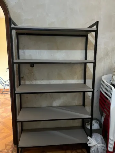 ESTANTE DE FERRO MDF