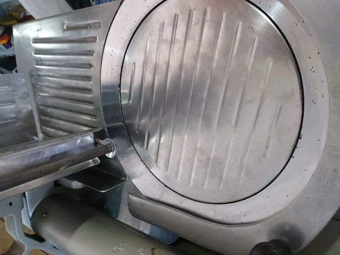 Fatiadora de frios Filizola 101,s seme automática, seme nova cor prata
