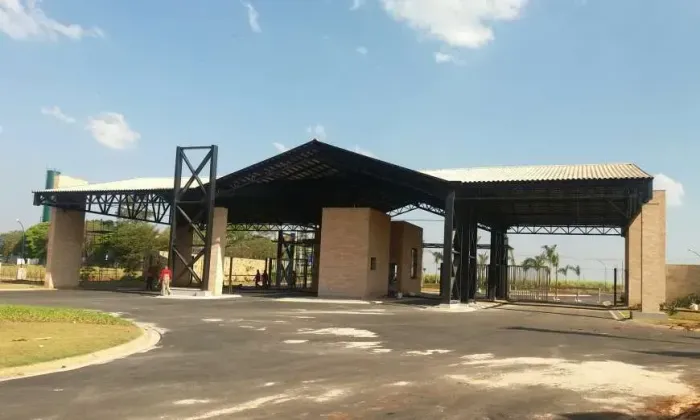 Vendo Lote no Haras Patente com 900 m² em Tanquinho - Jaguariúna - SP.