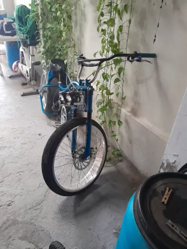 Vendo ou troco bike chopper nova