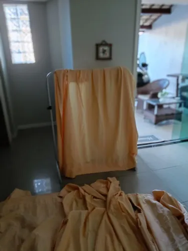 3 cortinas pra janela cor salmão