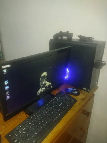 Vende-se um computador/ Pc gamer por 800$