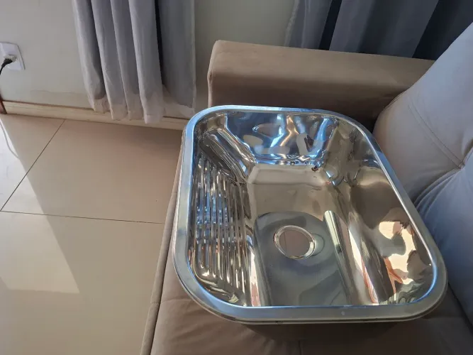Vendo cuba de tamque inox nova por R$250,00