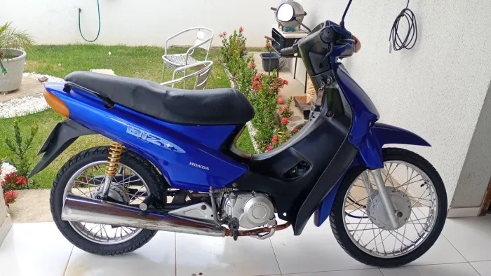 Vendo essa linda biz pra transferir em dia no meu nome 