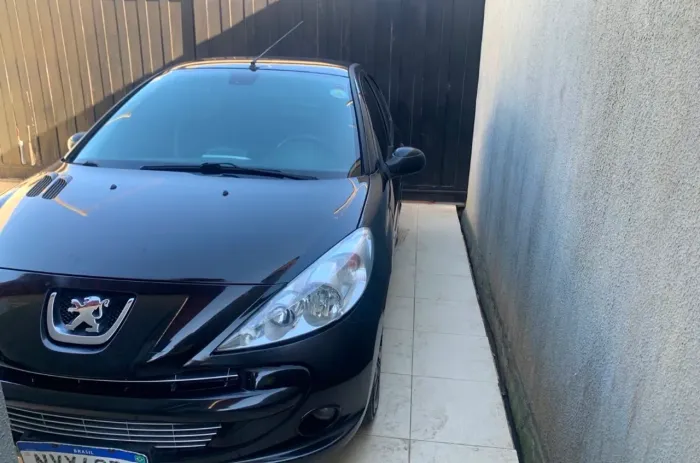 Peugeot 207 XR Sport 1.4 Flex 8V 5P 2012