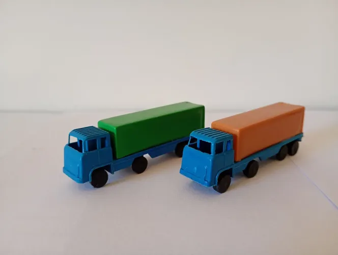 Muzzi Toys - Lote Caminhões Anos 80/90