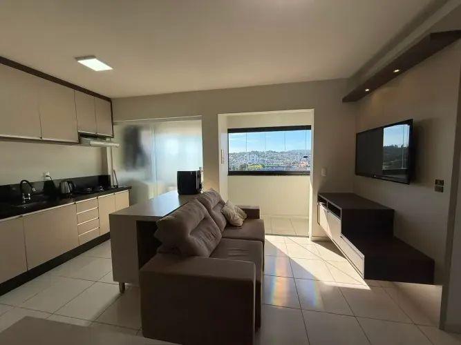 Apartamento mobiliado com 2 quartos (1 suíte) para locação Ed. Nações Unidas Pinheirinho