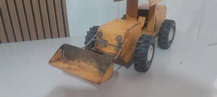 Trator para decoraçao,de aço