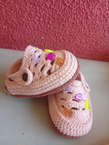 Sapato bebê crochê