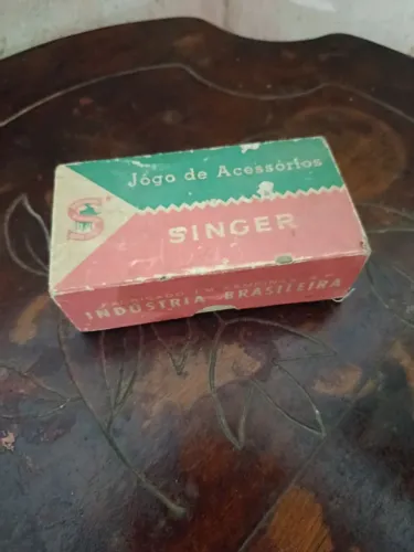 Antiguidade Caixa antiga Singer item de coleção
