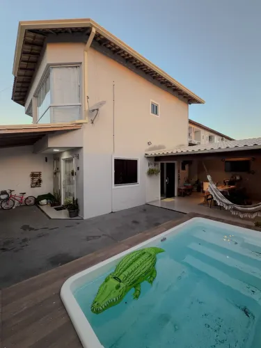 Casa 2 quartos com piscina e área gourmet no Portal de Jacaraípe - Energia Solar
