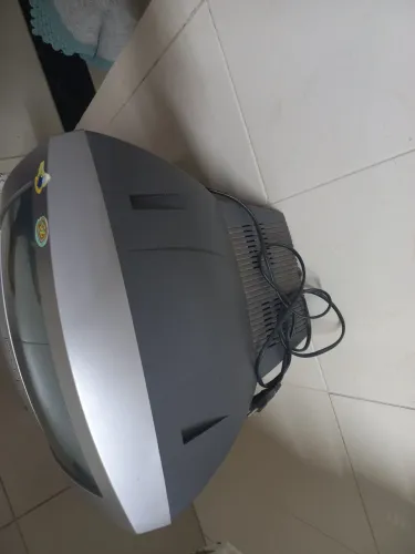 Televisão de 14 polegadas