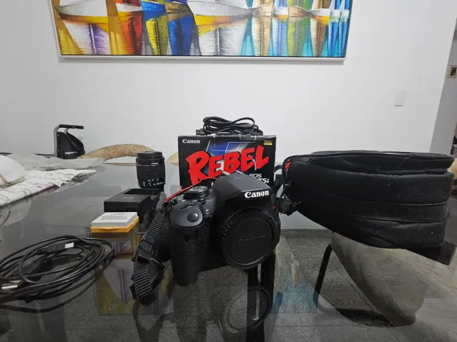 Canon EOS T5i + 18-55 IS STM + kit completo