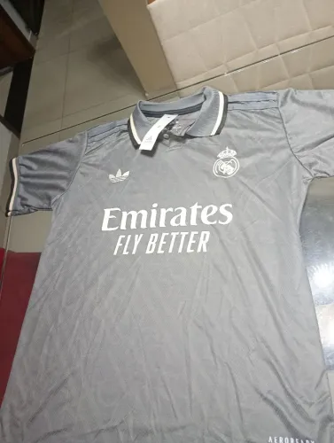 Camisa do real madrid cinza temporada 24/25
