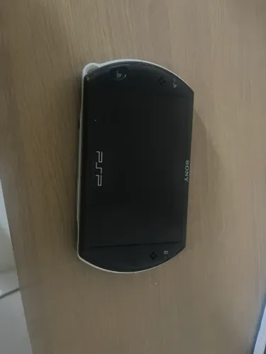 PSP GO Com jogos