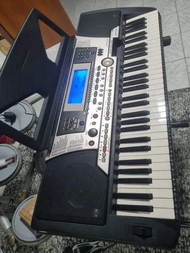 Teclado Yamaha PSR-550 IMPECÁVEL!